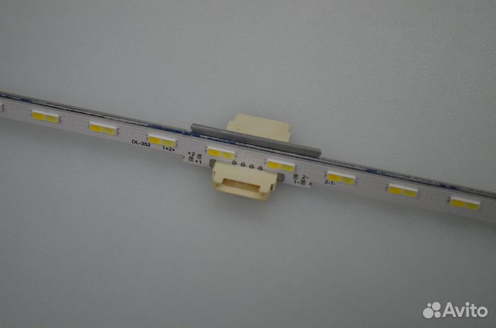 Подсветка BN96-52597A (комплект 2 планки)