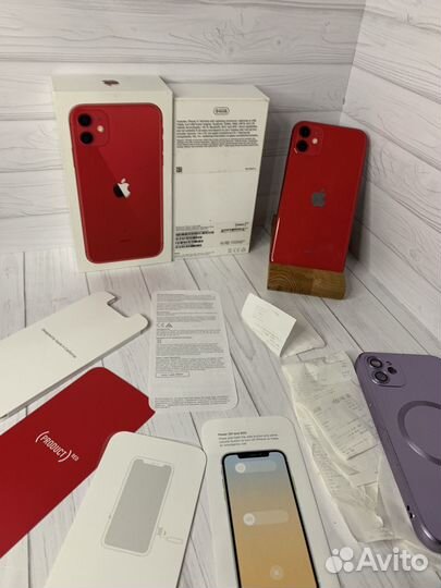 iPhone 11, 64 ГБ