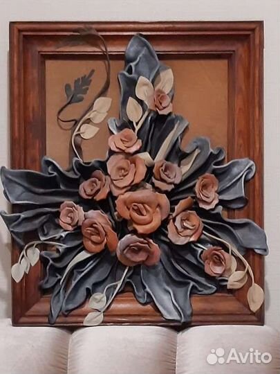 Картина из кожи