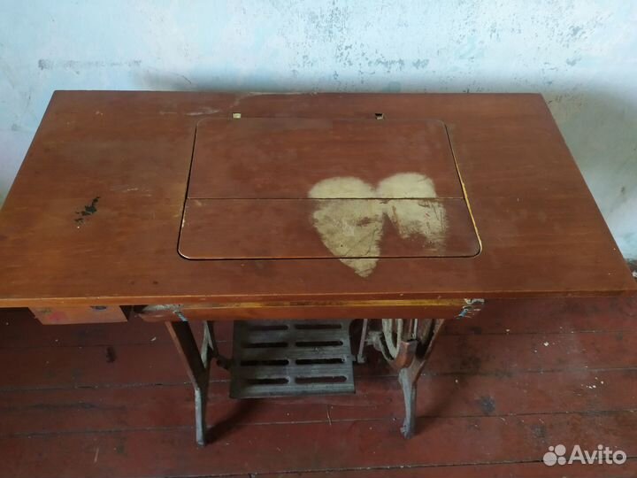 Швейная машинка