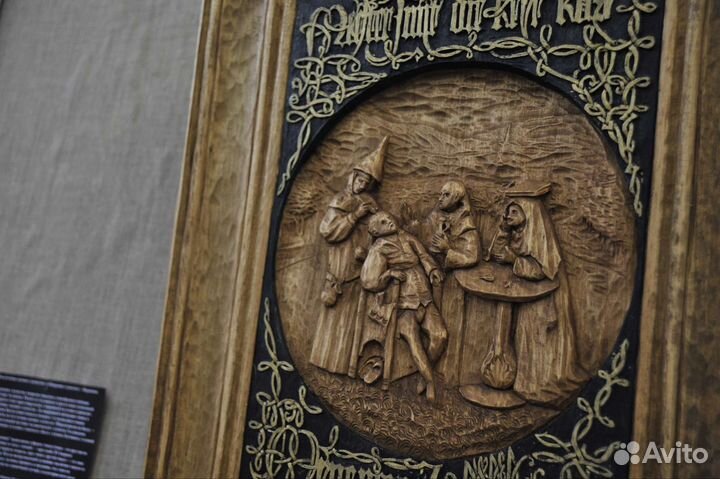 Резные картины из дерева