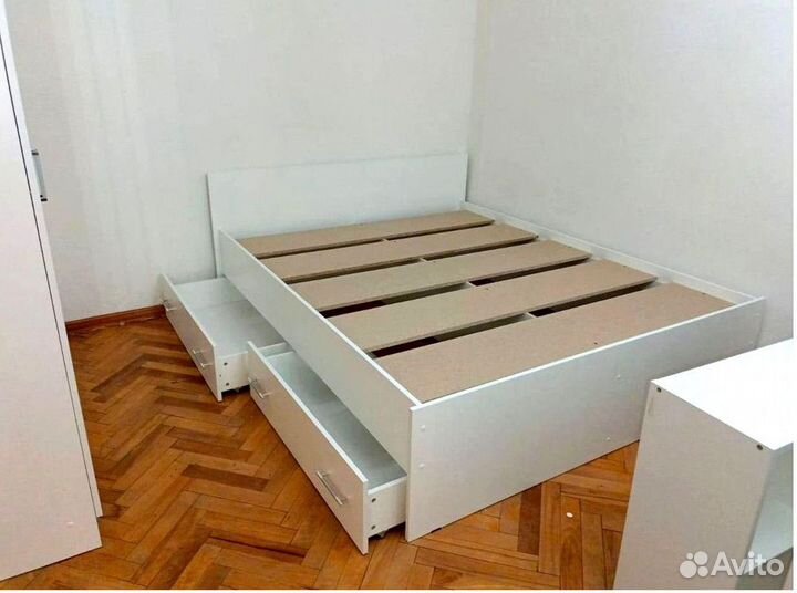 Кровать двуспальная новая / реальная цена