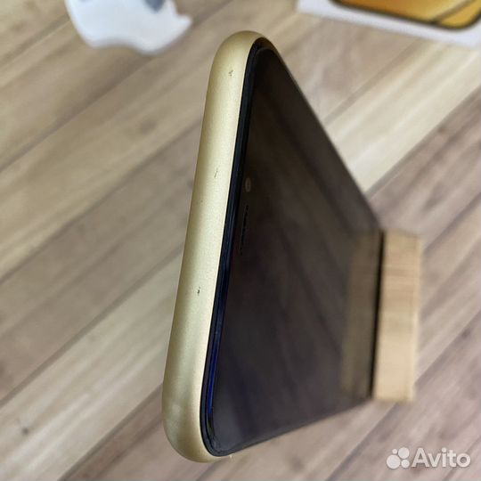 iPhone Xr 64Gb Yellow