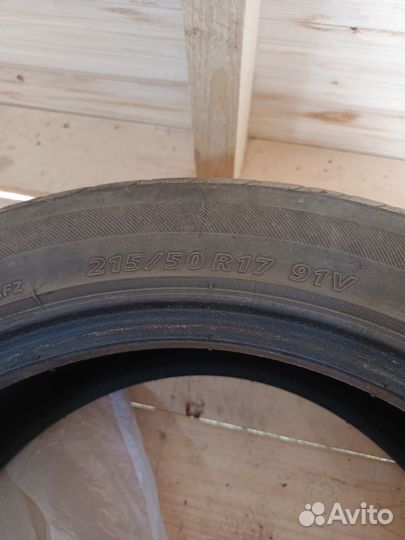 Bridgestone Blizzak Revo2 215/50 R17