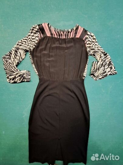 Платье Byblos 44