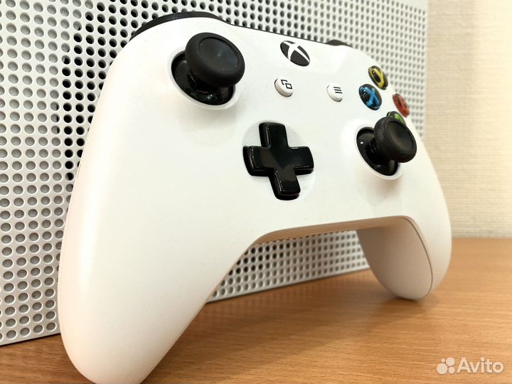 Xbox One S 500gb + 400 игр/гарантия
