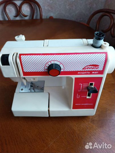 Швейная машина Белка