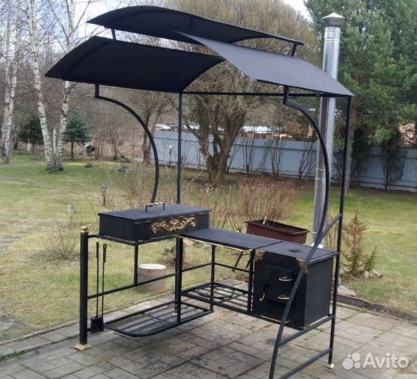 Мангал с крышей