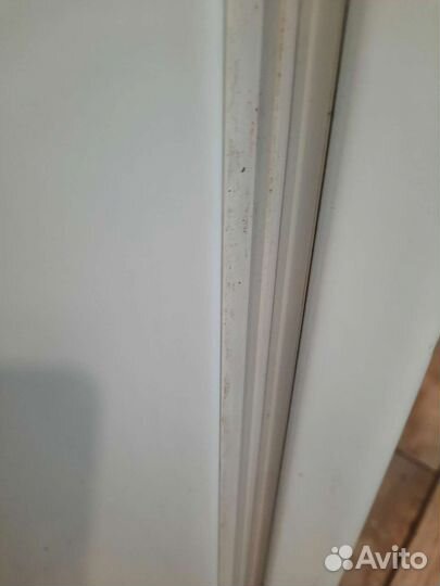 Холодильник работает полностью,ремонт не нужен