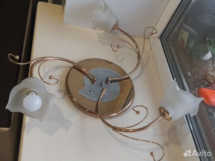 Люстра потолочная бу