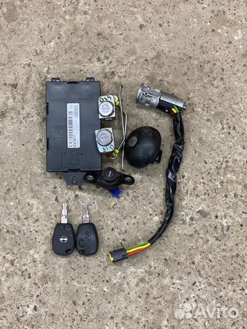 Комплект замков Nissan Almera G15