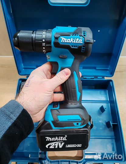 Бесщеточный дрель-шуруповерт Makita 6 a/h