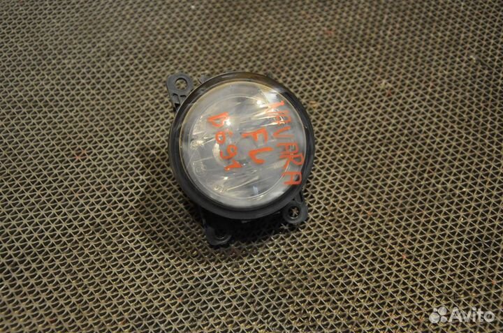 Туманка левая nissan Navara D40