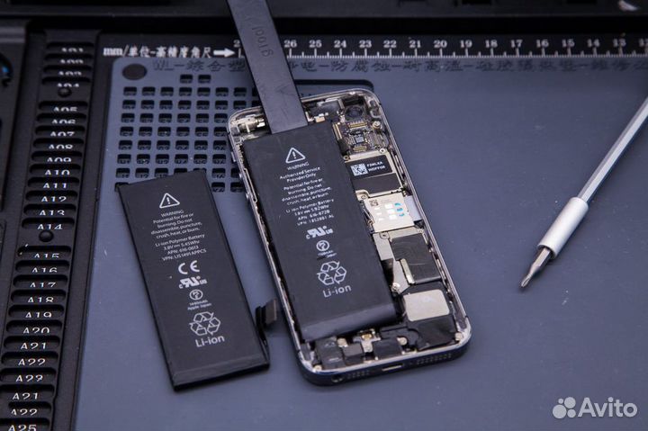 Замена аккумулятора iPhone без ошибки (100)
