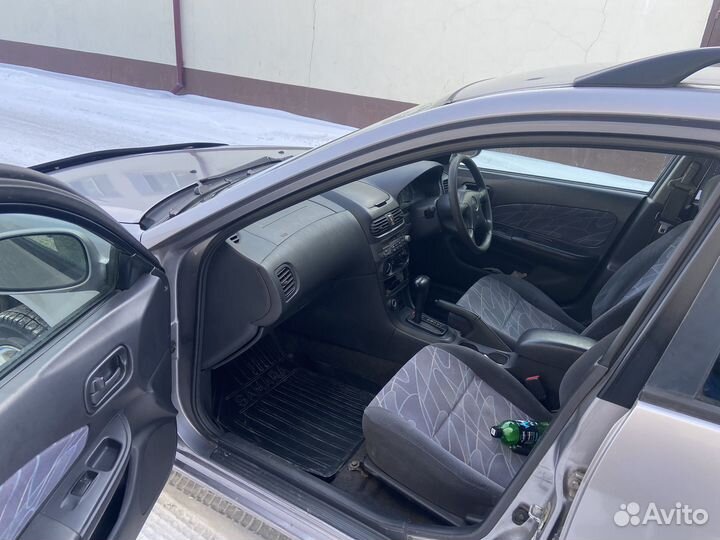 Nissan Wingroad 1.8 AT, 2001, 320 000 км