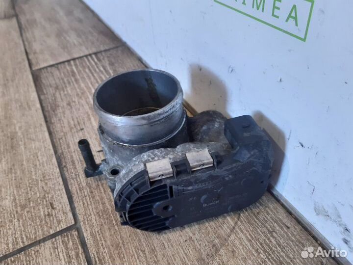 Дроссельная заслонка Skoda Octavia Rs A4 (1U2)