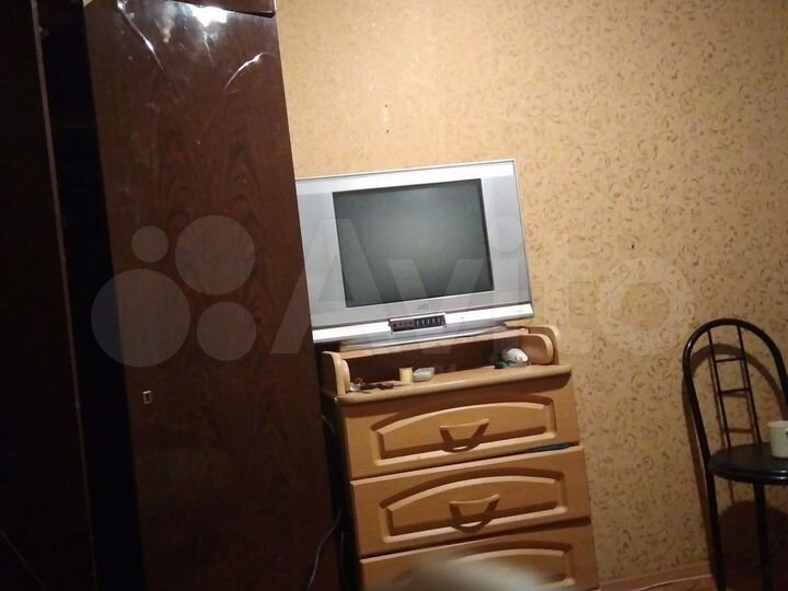 Комната 10 м² в 5-к., 1/14 эт.