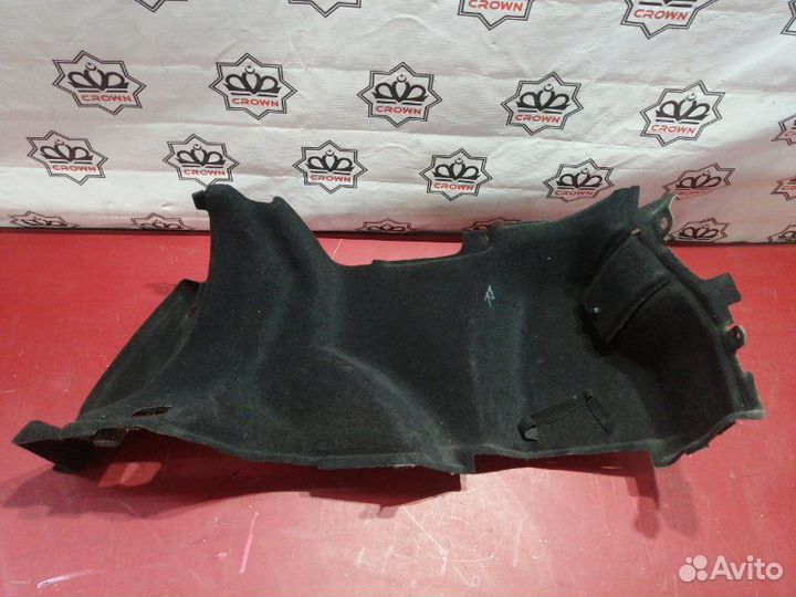 Обшивка багажника правая Toyota Avensis Т250