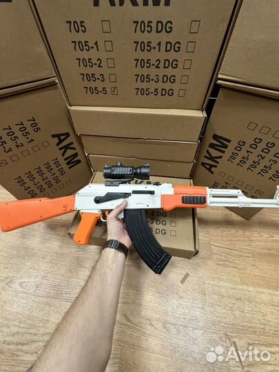 Мощный автомат ak47на орбизах Азимов