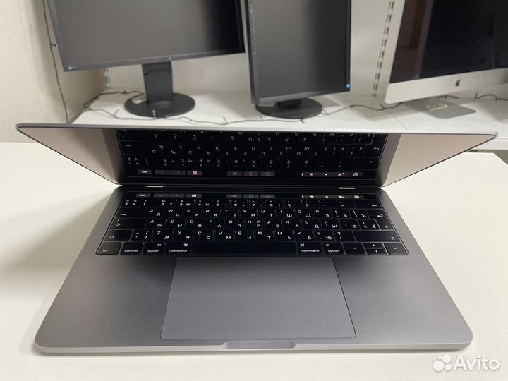 MacBook Pro 13 2016 i5 8/500 TouchBar (Ростест)