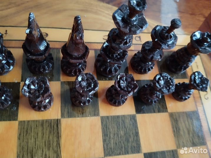 Шахматы ручной работы, деревянные, лакированные