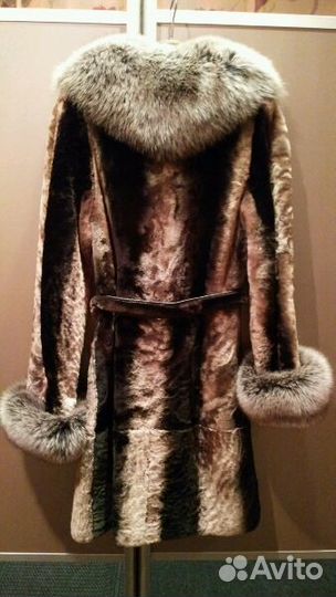 Продам натуральную мутоновую шубу