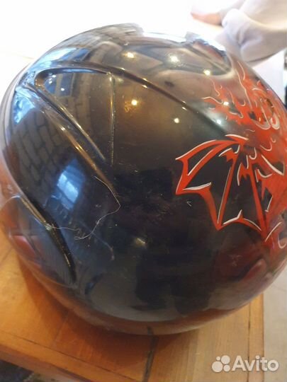 Мотошлем AGV с наколенниками комплект