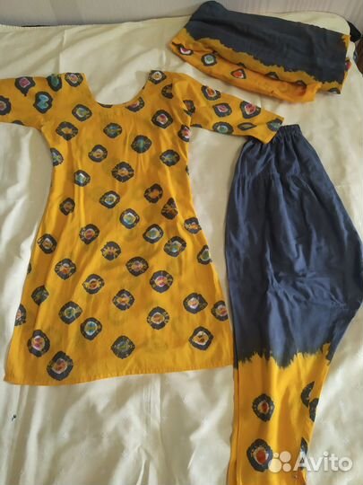 Женский индийский наряд