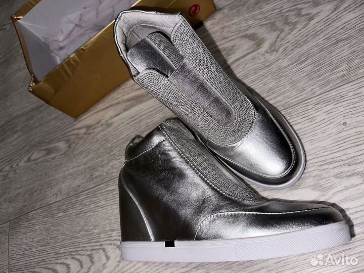 Ботинки женские 37 размер