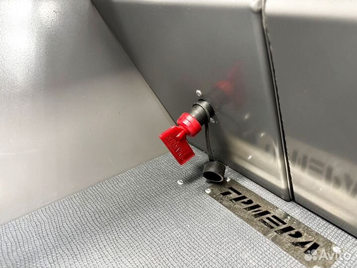 Лодка Триера 460 BR с Marine Rocket mref50fvel-T