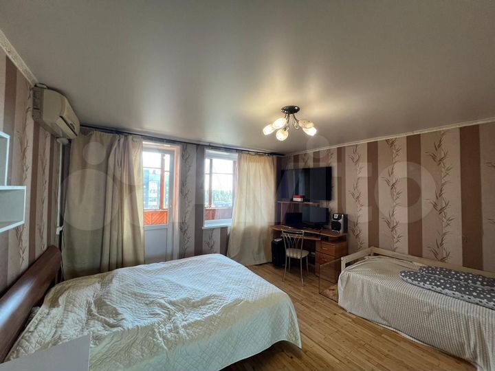 2-к. квартира, 49 м², 9/9 эт.