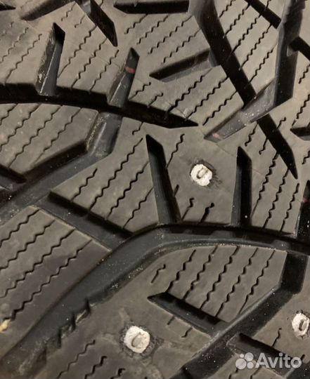 Bridgestone Blizzak Spike-02 215/60 R16 95T