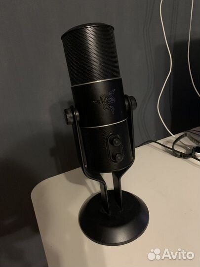 Микрофон Razer seiren x elite