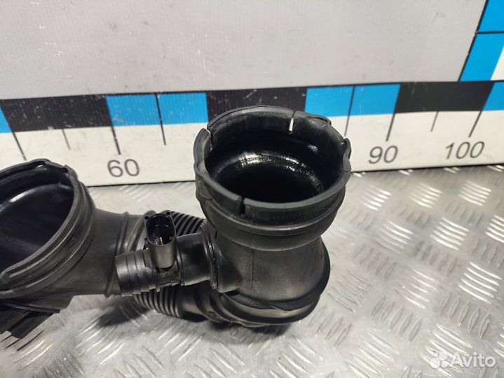 Б/У Патрубок воздушного фильтра om 651#002