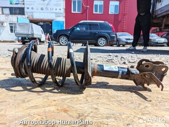 Передняя левая стойка Mitsubishi Outlander 3 рест