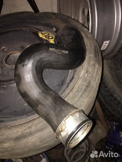 Патрубок интеркулера Volkswagen-Audi