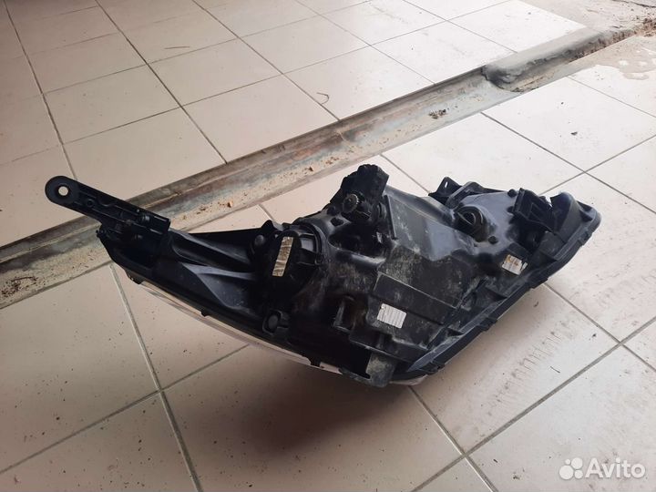 Фара передняя левая на hyundai solaris