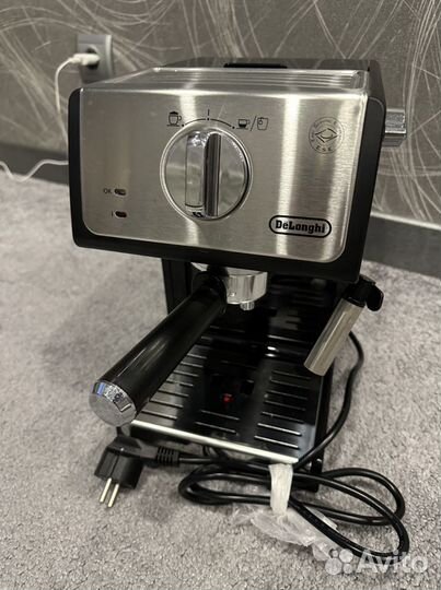Кофеварка рожковая delonghi