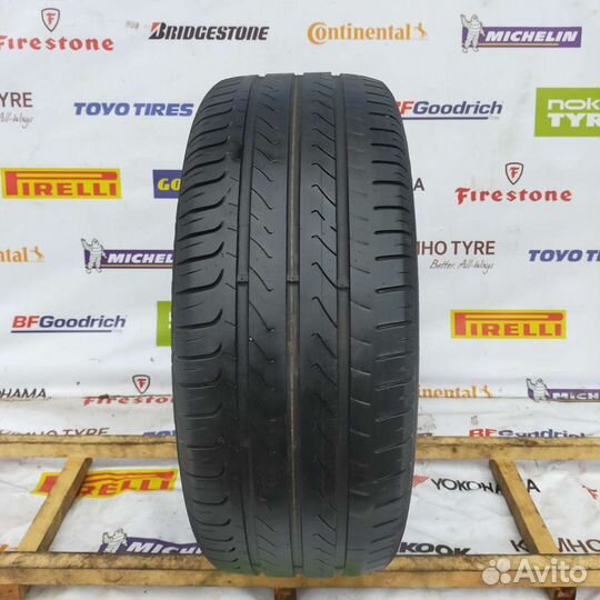 GT Radial Champiro FE1 215/55 R16