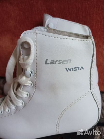Коньки фигурные Larsen