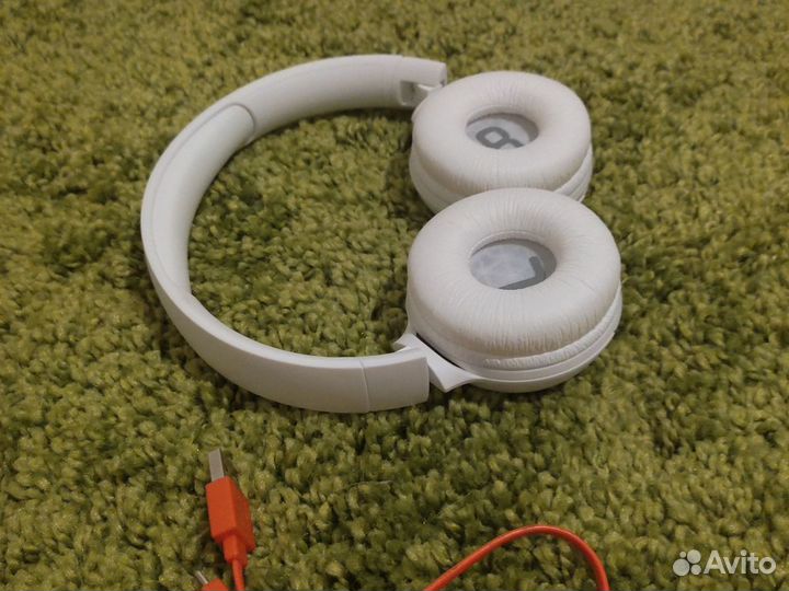 Беспроводные наушники jbl