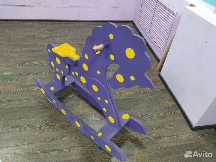 Качалка лошадь