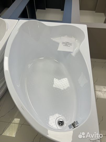 Ванна акриловая 150*100