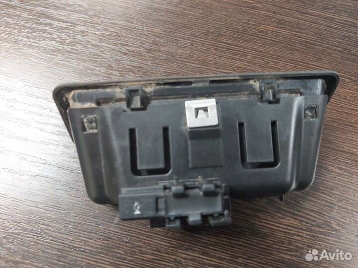 Кнопка багажника Bmw 525I E60 N52B25AF 2006