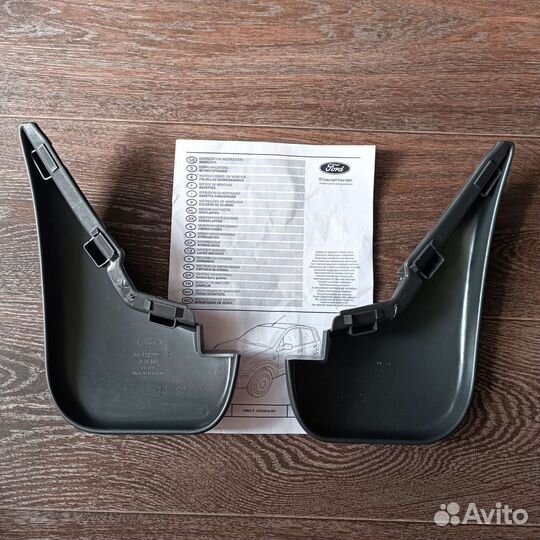 Брызговик передний Ford Fusion оригинал