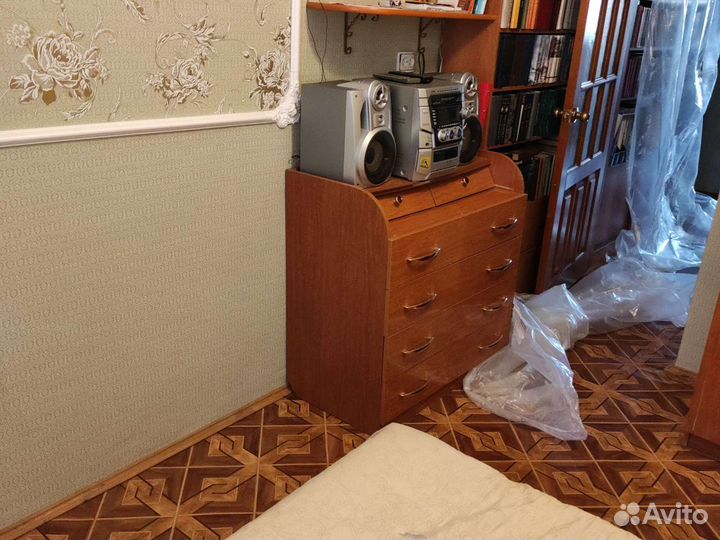 Продам спальный гарнитур