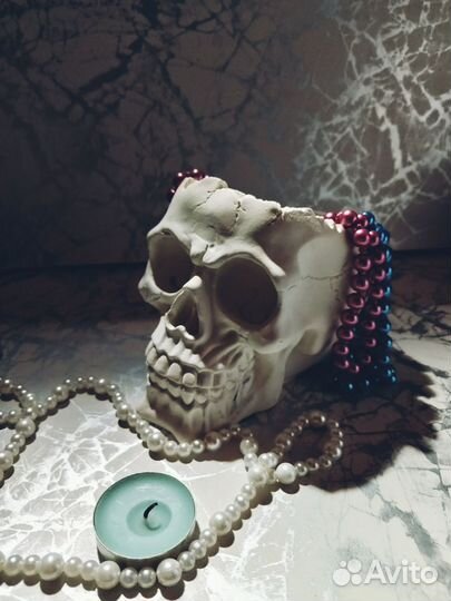 Статуэтка череп
