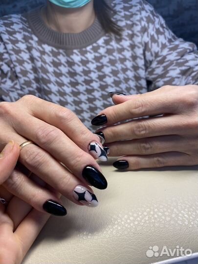 Мастер маникюра