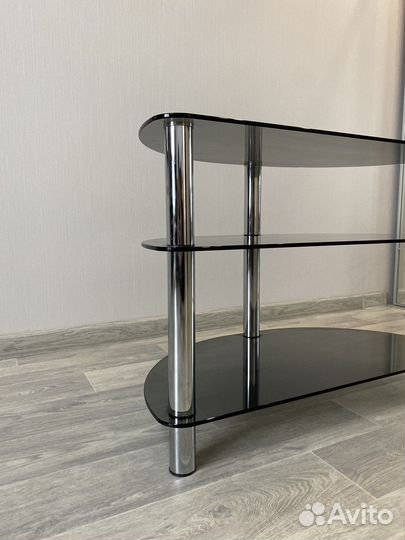 Стеклянная тумба под тв