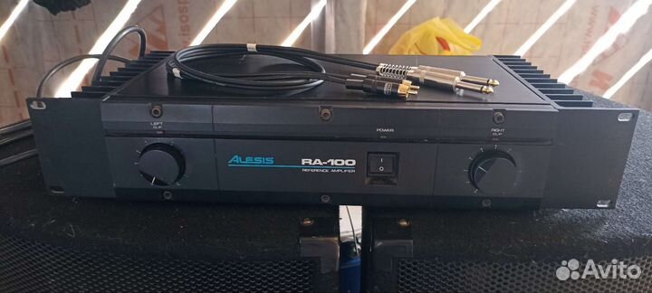 Уселитель Alesis Ra 100